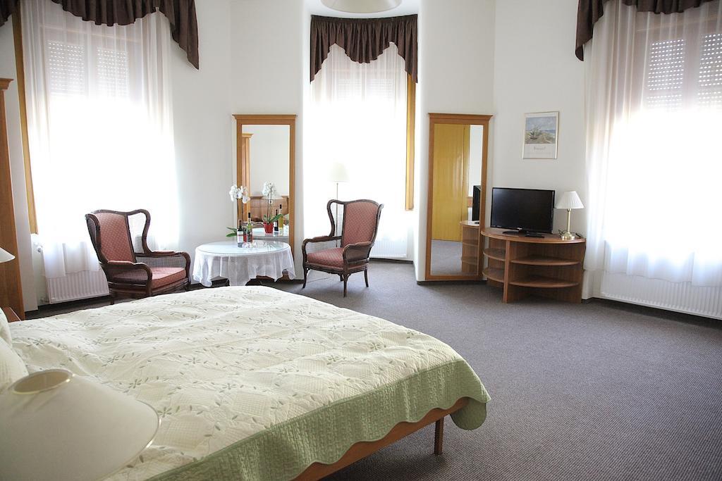 Hotel Corvinus Zalaszentgrot Room photo